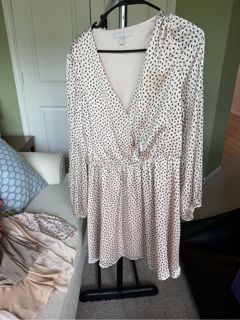 Chelsea28 Blush Printed V-Neck Long Sleeve Tunic